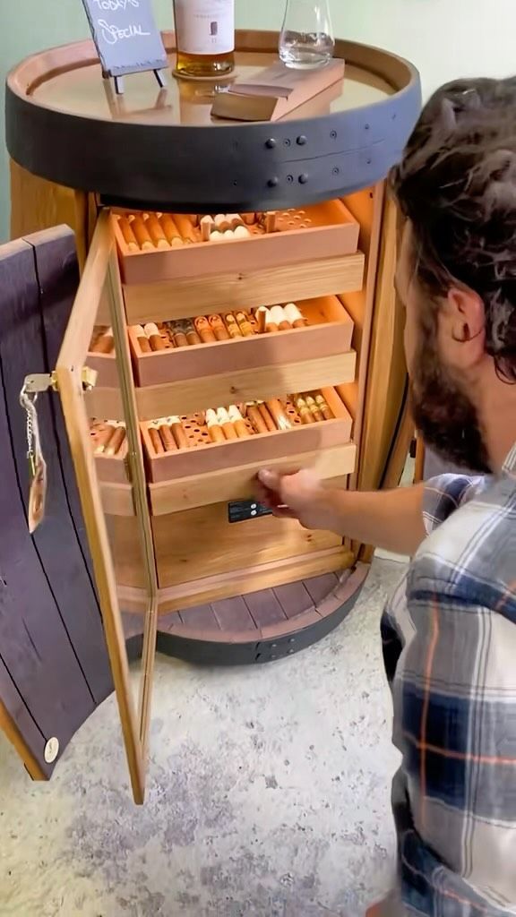Wir wünschen euch ein genussvolles Wochenende 🥃🍂☀️

#humidor #barrel #aficionado #interiordesign #luxury #luxurylifestyle #fasswerk #barreldesign #humidors #humidorbarrel #sustainable #woodworking #handmade #switzerland #weinfass #lifestyle #weinfasshumidor #swissmade #weekend #happy